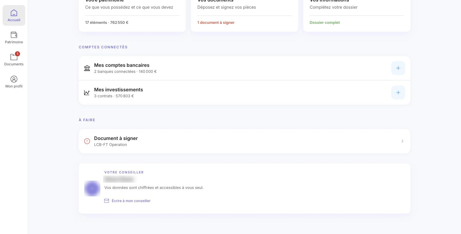 Comptes connectés, liste À faire et carte du conseiller dans l'espace client